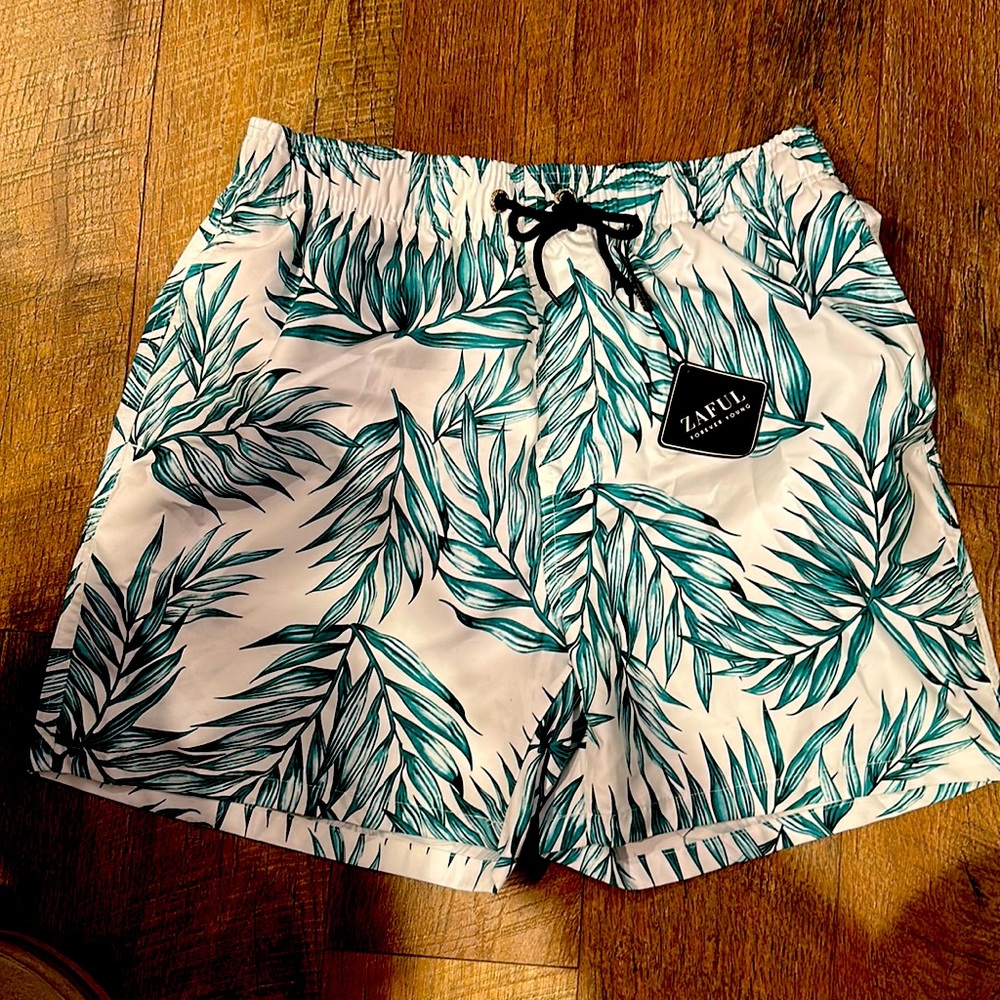 Men’s XL Swim Trunks NWT